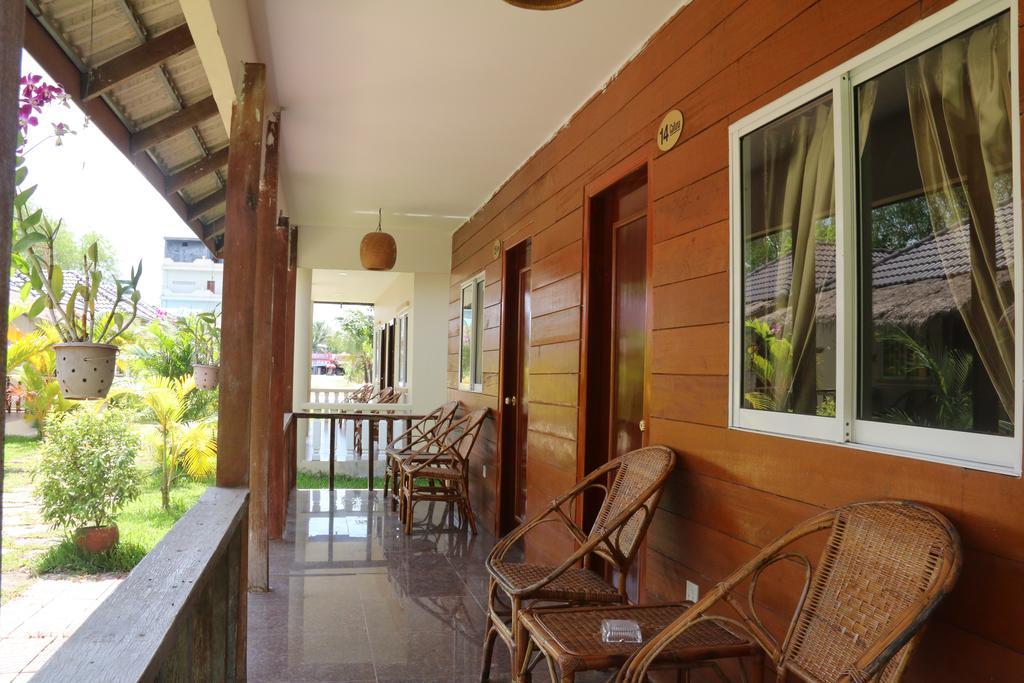 Отель The Moonflower Bungalow Сиануквиль Экстерьер фото